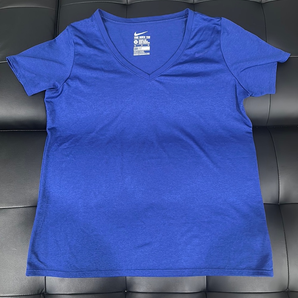 Nike Womens V Neck Legend 2.0 T Shirt